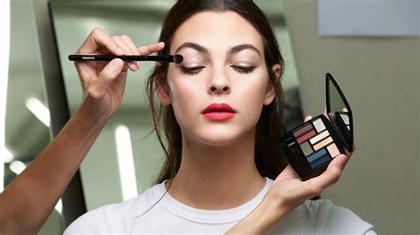 come diventare makeup artist chanel